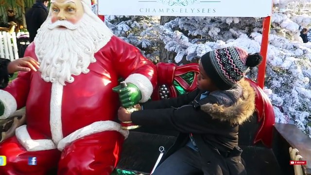 VLOGMAS 6 PRESENTATION DES ANIMAUX AUX VILLAGE DE NOËL PHOTO AVEC LE PERE NOËL