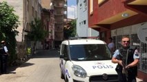 Bursa'da dehşet...Silahla annesini rehin alıp, polislere ateş açtı