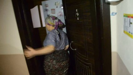 Evini Su Basan Kadın: "38 Yıllık Emeğim Çöpe Gitti"