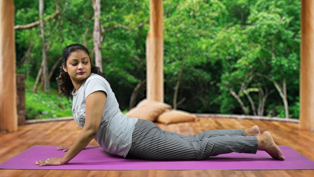 Yoga to prevent Slip Disc: स्लिप डिस्क से बचाएगा ये आसन | Boldsky