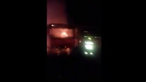 Cuerpo de Bomberos sofocan el incendio de unidades del transporte colectivo