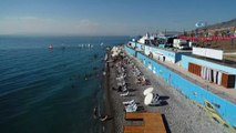Van’ın ‘mavi bayraklı’ plajı Akdeniz sahillerini aratmıyor