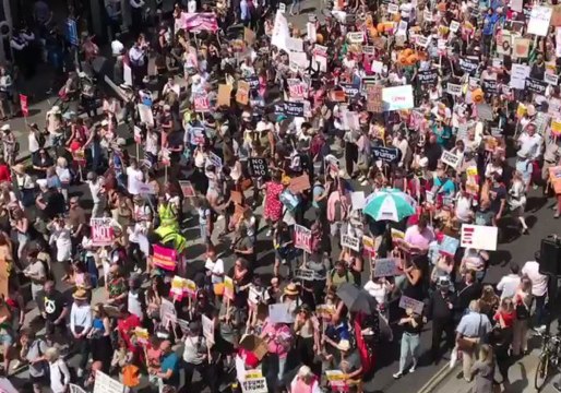 Thousands of Anti-Trump Protesters March Through London