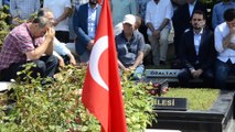 15 Temmuz şehidi Mustafa Cambaz, kabri başında anıldı - İSTANBUL