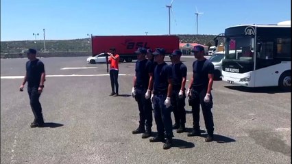 Adada mahsur kalan kaçaklar için kurtarma operasyonu - İZMİR