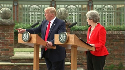 Donald Trump refuses question from 'fake news' CNN