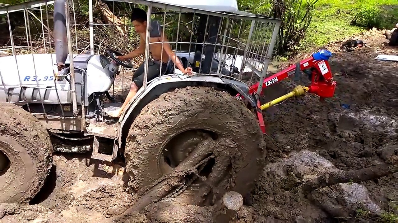 Tractors Stuck in Mud 2018 video Dailymotion