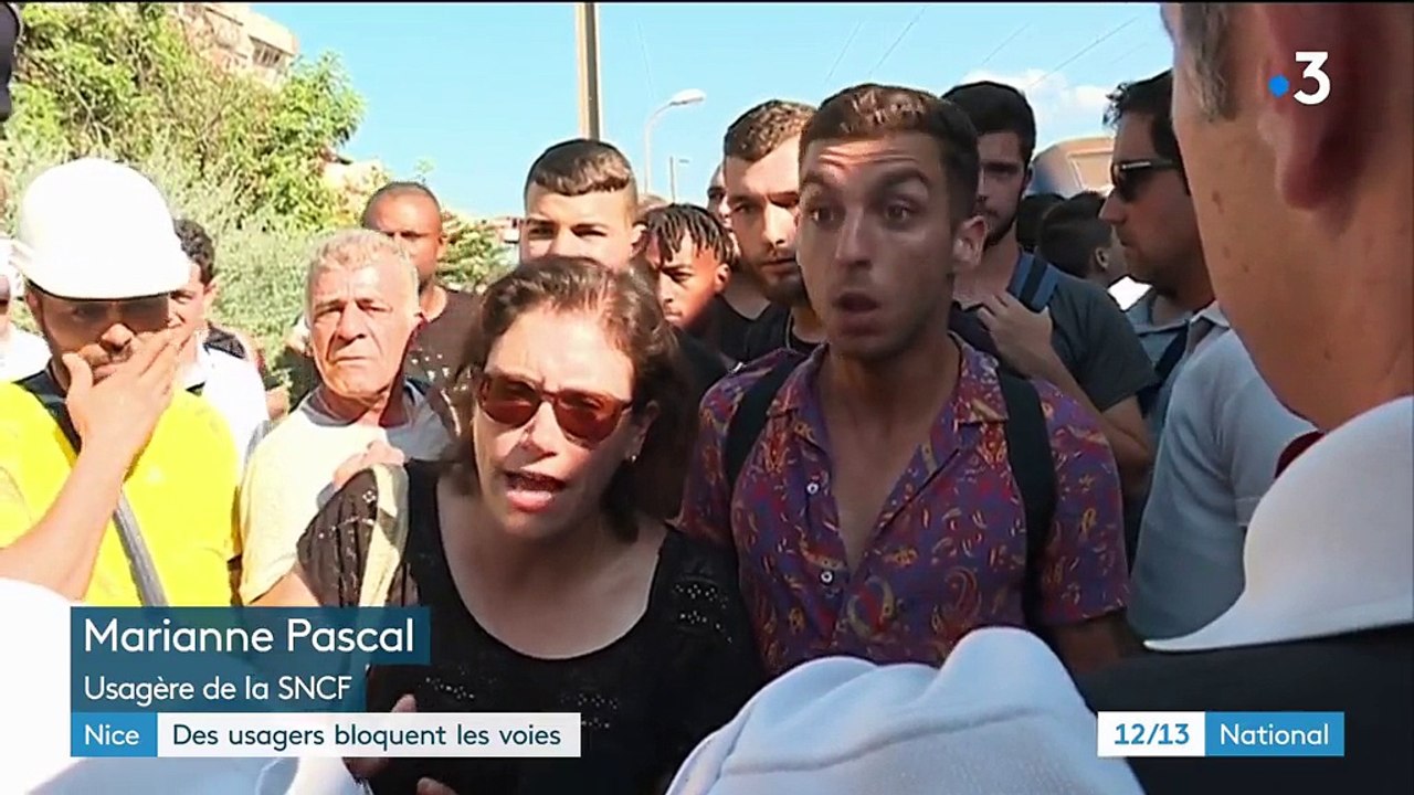 Nice : des usagers bloquent les voies
