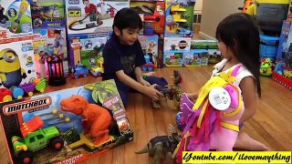 T-Rex Dinosaur Toys: Matchbox Dino Trapper Trailer Unboxing and Fun Crazy Playtime!