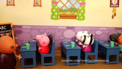 下载视频: Peppa Pig no quiere mudarse de casa   Muñecas y juguetes con Andre para niñas y niños