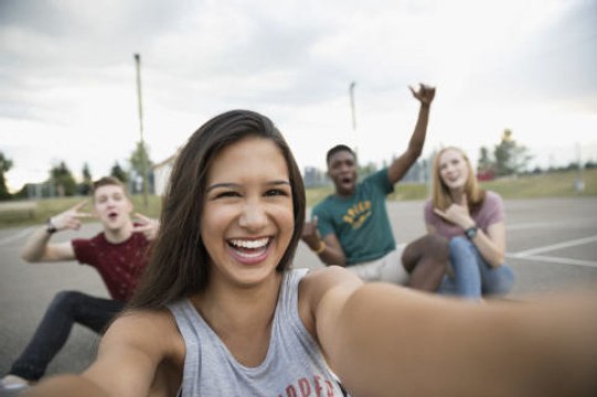 Quel genre d'ami(e) êtes-vous selon votre signe astrologique?