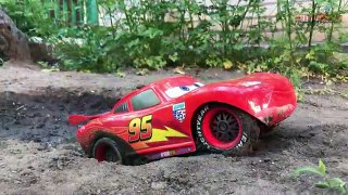 Cars Lightning mcqueen Off Road Play Car toy videos for kids - Играем в тачки