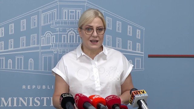 Ora News - Boçi: Sistemi parauniversitar pa deftesa, shkak pazari për tenderin. Reagon Nikolla