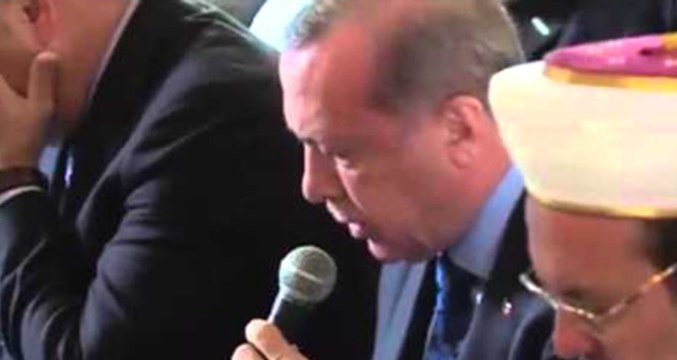 Cuma Namazı İçin Hacıbayram Camisi'ne Giden Erdoğan'dan Kuran Tilaveti