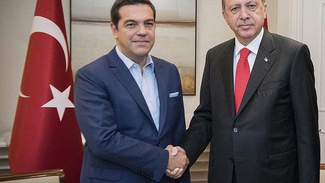 Το θέμα των δύο Ελλήνων στρατιωτικών θα θέσει ο Αλ. Τσίπρας σε ΝΑΤΟ και Ερντογάν