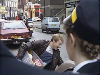 The Bill S02E11 Whose Side Are You On