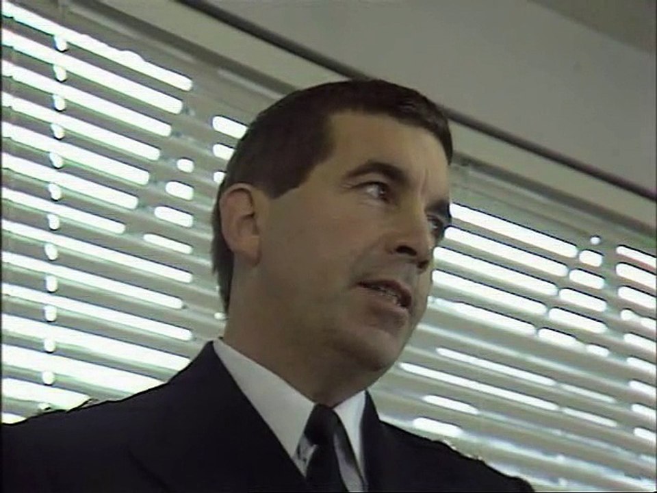 The Bill S01E07 The Drugs Raid