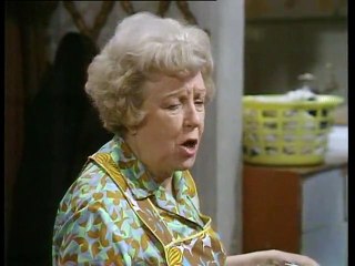 On The Buses S07E13 Gardening Time