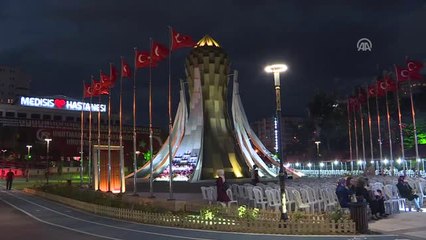 Keçiören'de Vatandaşlardan Demokrasi Nöbeti