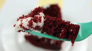How to Make Hello Kitty Red Velvet Cake!