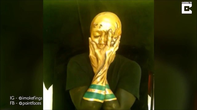 Elle se transforme en Coupe du Monde - Maquillage incroyable