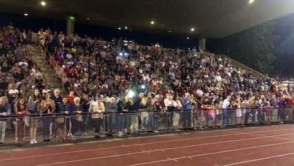 Les spectateurs du feu d'artifice entonne La Marseillaise pour soutenir les Bleus