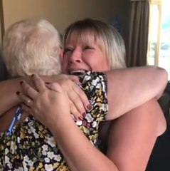 Woman Surprises Friend on Birthday After Twelve Years Apart