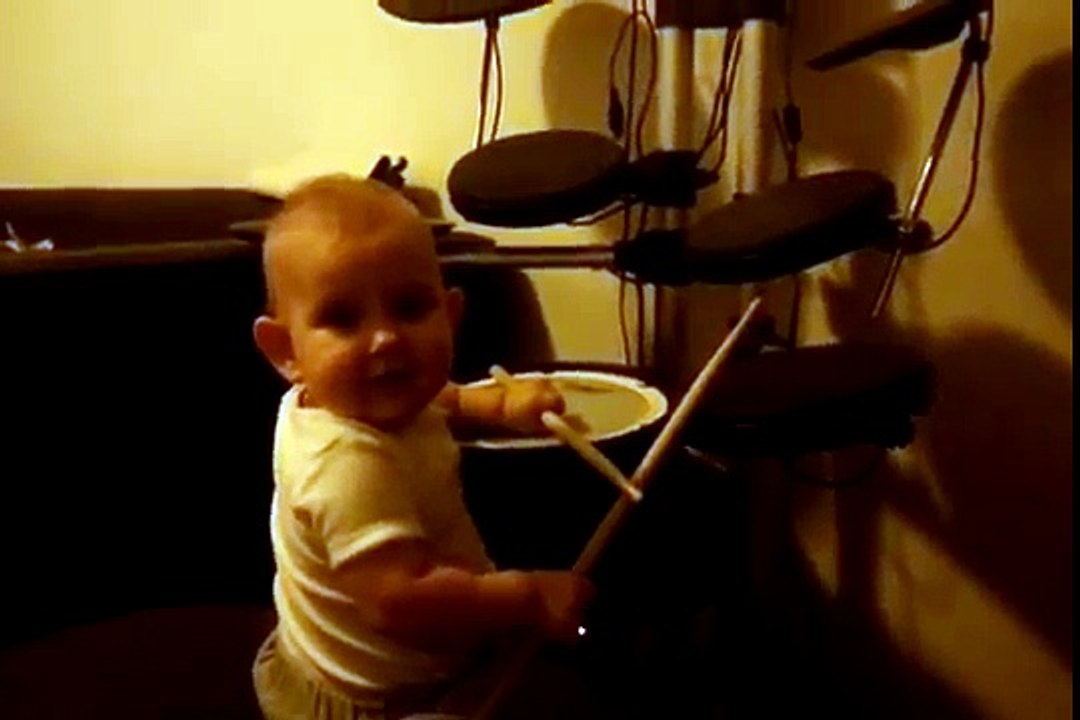 The Drummer!!! 9 months drummer girl , baby drummer
