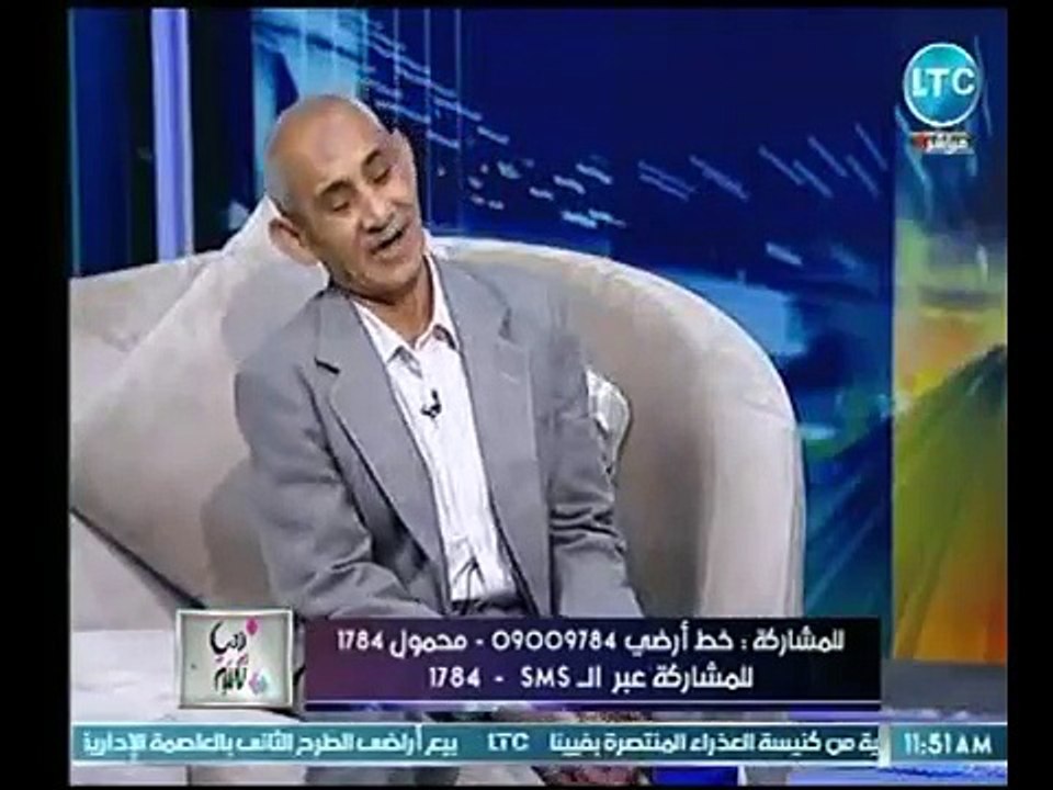 ماسح أحذية البرلمان:أجبرت عاطف صدقى على إلقاء بيان الحكومة حافى القدمين