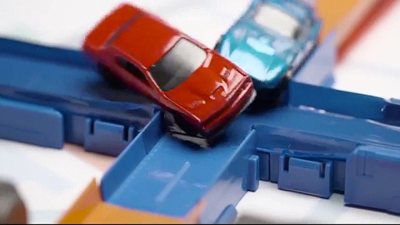 Collision Course | Hot Wheels Labs | Hot Wheels