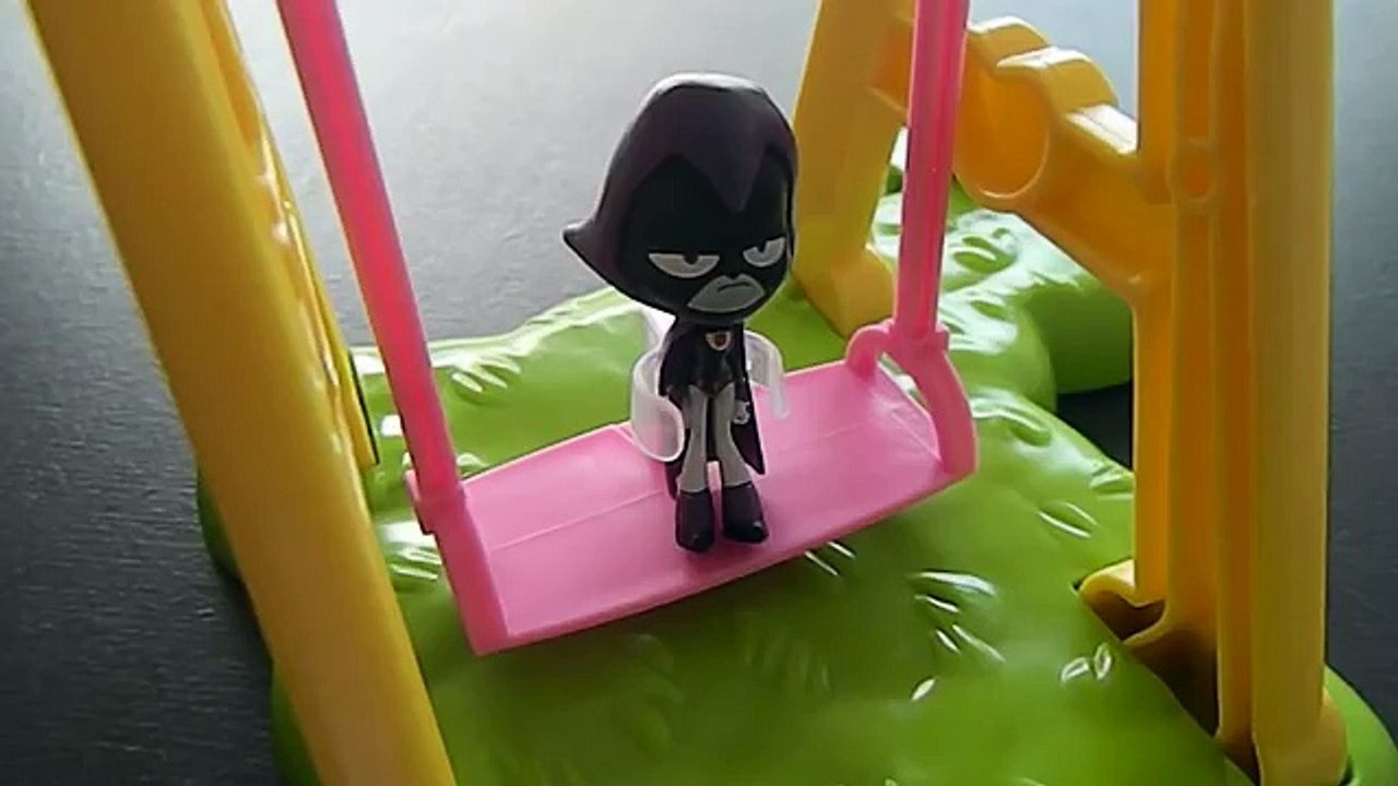 Teen Titans Go! RAVEN Destroys The Powerpuff Girls Bubbles Toy Play Set