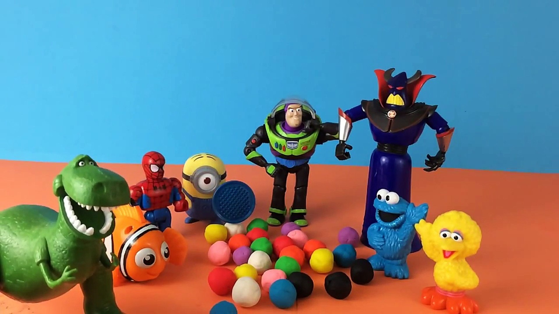 Play Doh Dodge Ball with Toy Story Buzz Lightyear and Rex with Sesame  Street Cookie Monster