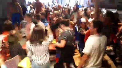 Victoire des Bleus fêtée à  Mirecourt