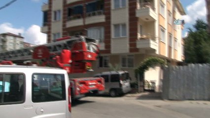 50 metre yüksekteki vinçte ayağı sıkışan görevliyi itfaiye kurtardı