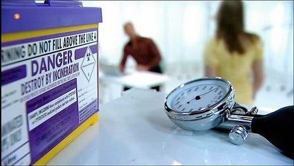 CUERPOS EMBARAZOSOS (T4) Episodio 6 - 4x06 DKISS