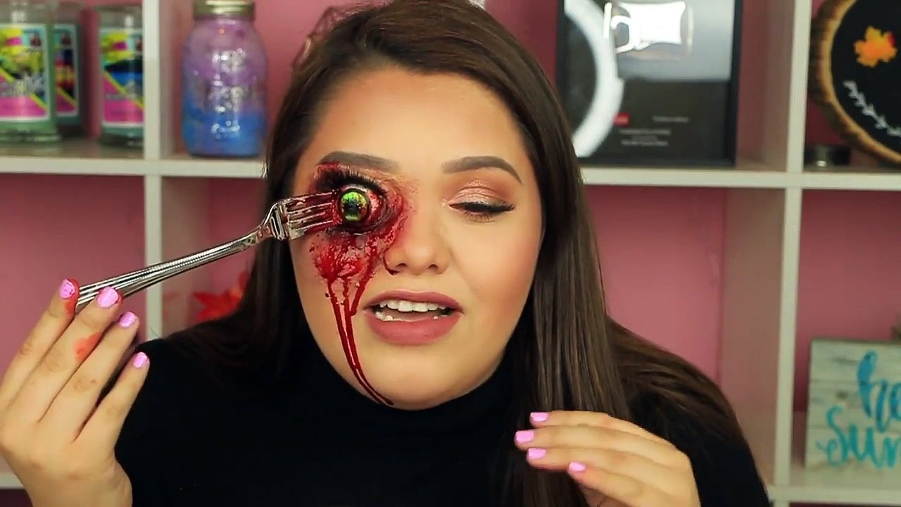 FORK STUCK IN MY EYEBALL!