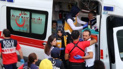 Takla atan otomobilde 2’si çocuk 5 kişi yaralandı