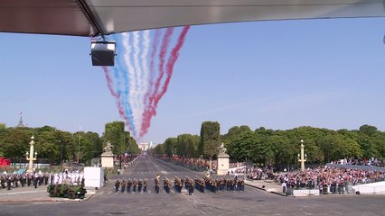 فرنسا تحتفل بالعيد الوطني قبل المباراة النهائية للمونديال