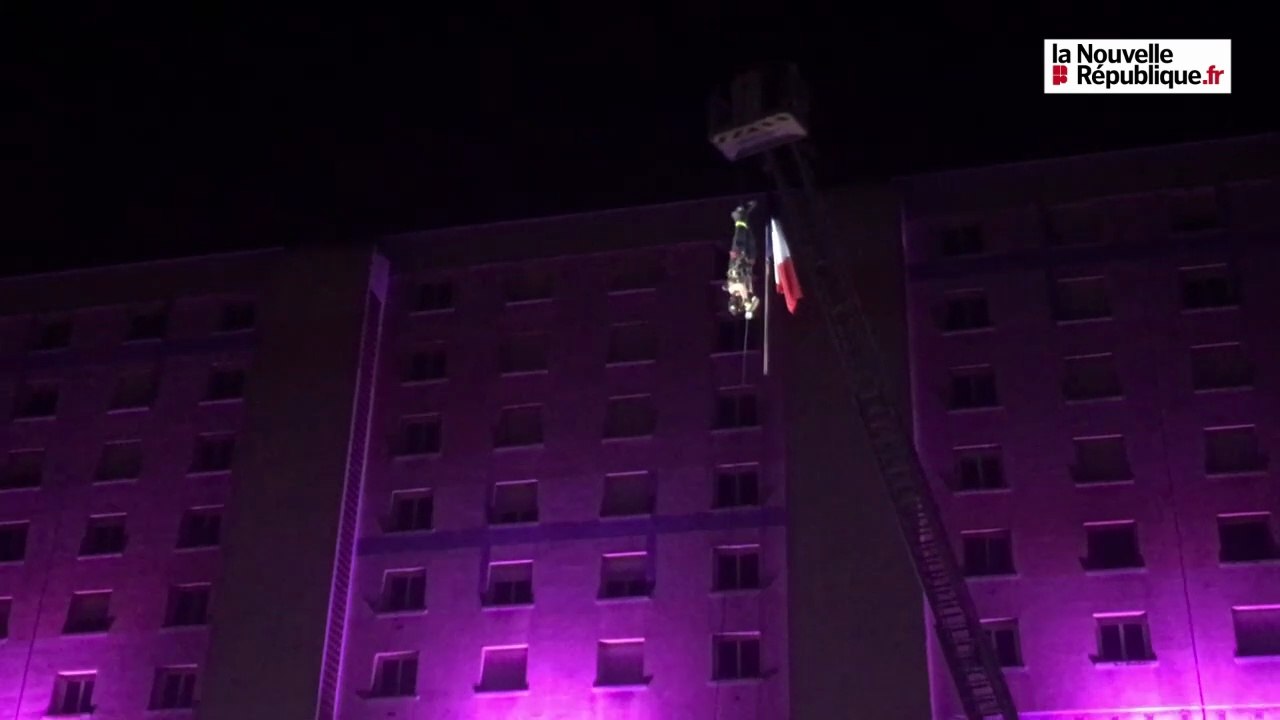 VIDEO.  Tours : les pompiers ont mis le feu au bal du 13 juillet