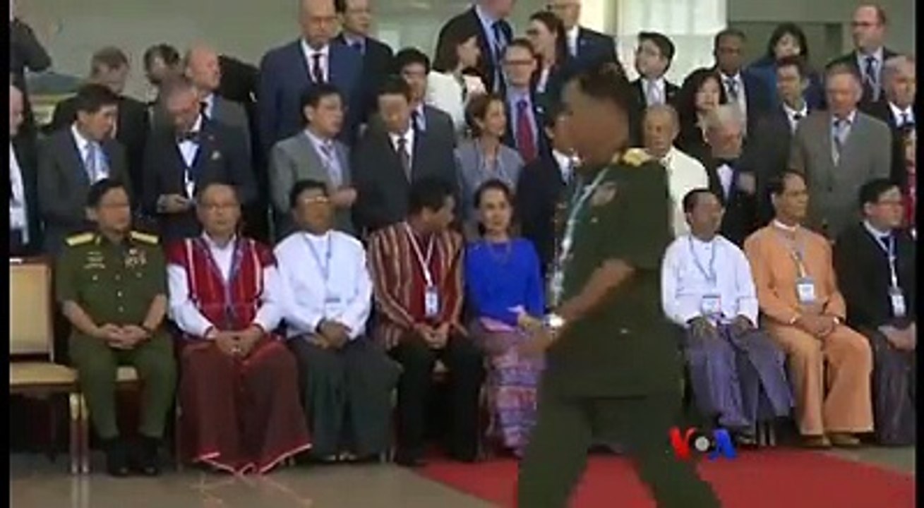 ကမာၻ႔သတင္းမီဒီယာေတြမွာ ေရးသားတဲ့ ျမန္မာႏုိင္ငံဆုိင္ရာ သတင္းေဆာင္းပါးတခ်ဳိ႕ကို မအင္ၾကင္းႏုိင္က တင္ျပပါလိမ့္မယ္။Originally published at -
