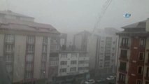 Kars'ta Sağanak Yağmur Caddeleri Sular Altında Bıraktı