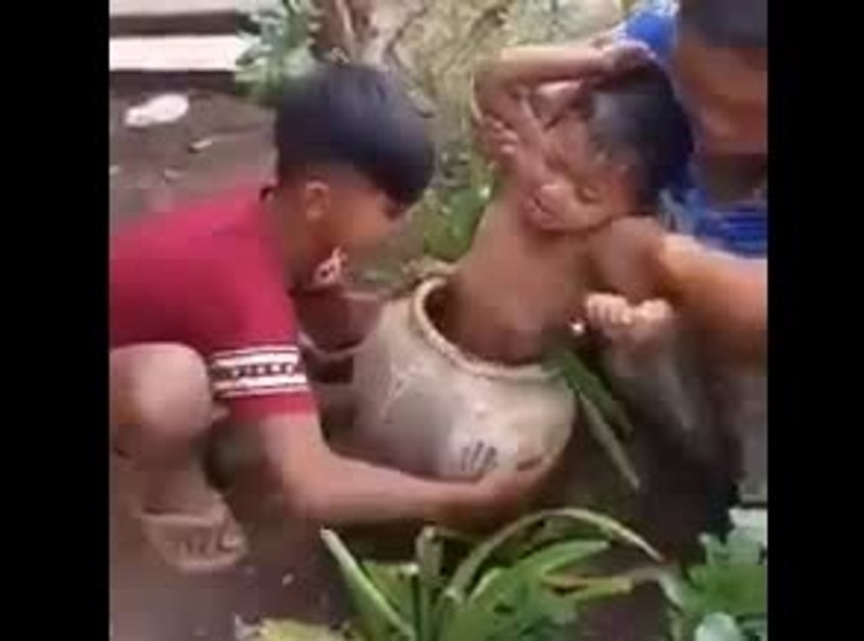 BÉBÉ D'AMUSEMENT