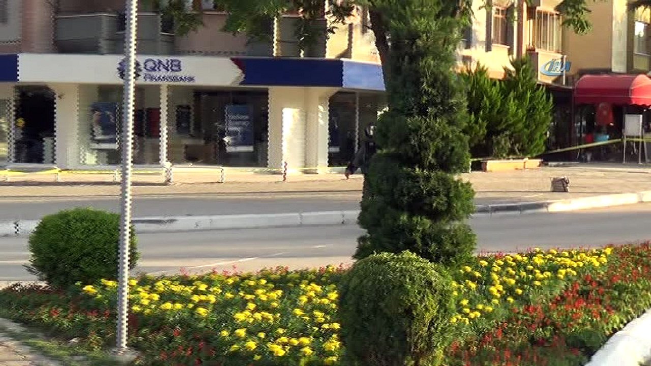 Isparta’da unutulan kadın çantası bomba paniğine neden oldu