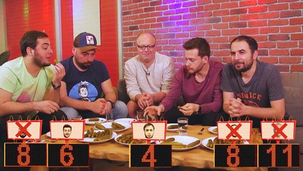 Hıyar Turşusu Yeme Kapışması - Kim Pes Edecek?