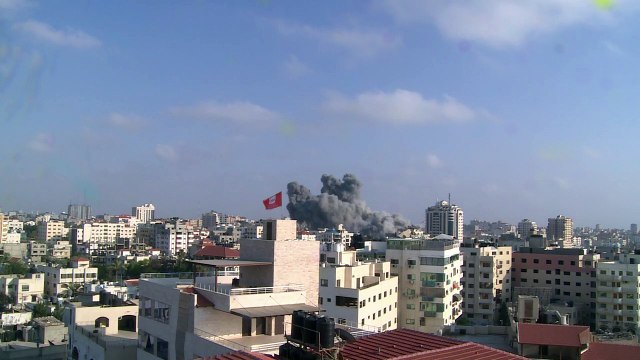 Israel pounds Gaza while Hamas fires rockets at Israel