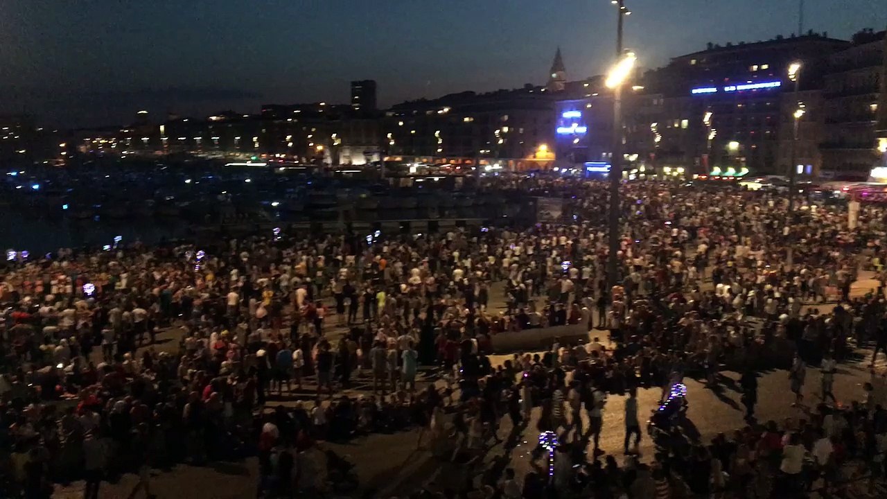 14-Juillet à Marseille : belle ambiance sur le Vieux-Port