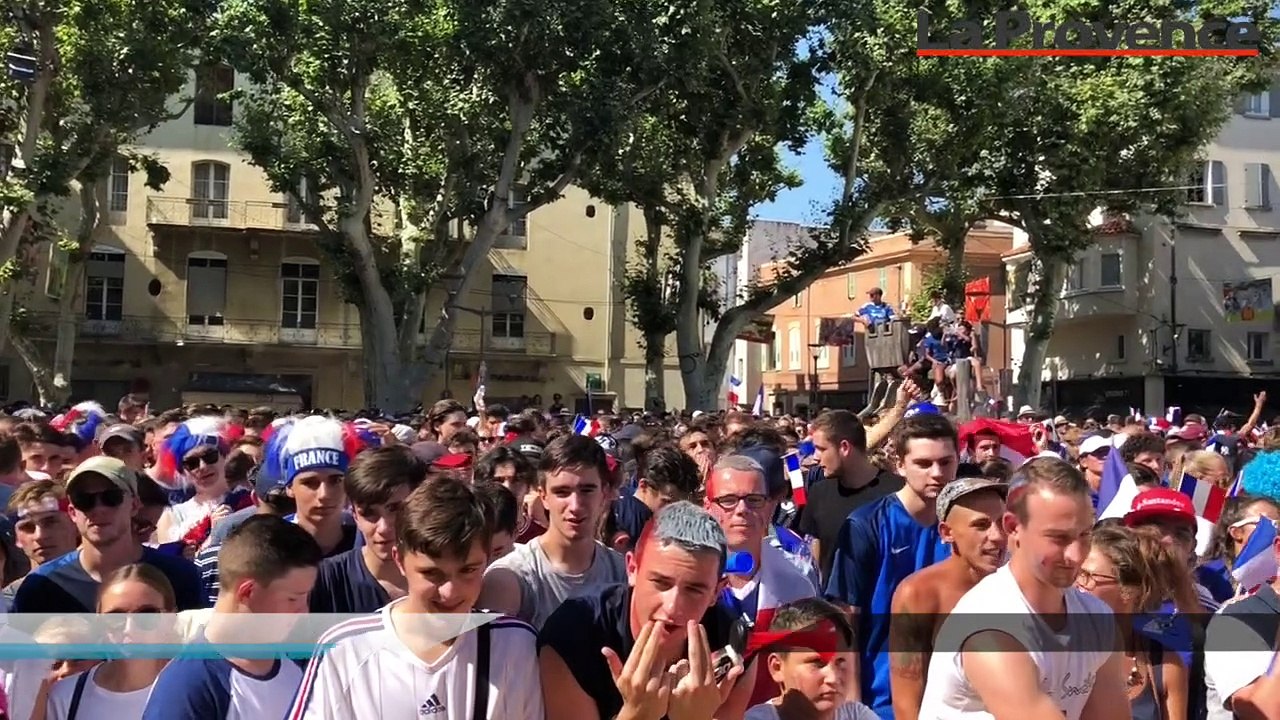 La France championne du monde : Marseille, Aix, Salon, Carpentras, Digne, Sisteron...  la Provence en liesse