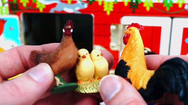 Lets Build a Zoo and Play with a Toy Farm to Learn Animal Names!