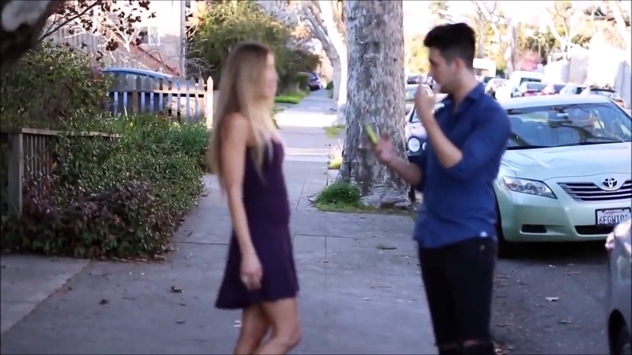 Kissing Prank Extreme - Driver Edition