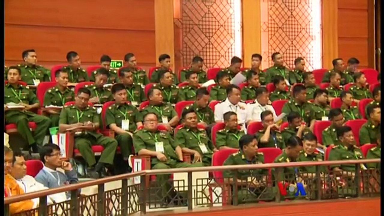ေနတိုးမဟာမိတ္အစည္းအေ၀းတက္ဖုိ႔ ဘရပ္ဆဲလ္ၿမိဳ႕ကိုေရာက္ေနတဲ့ သမၼတ Trump က ဂ်ာမနီအေပၚ အျပင္းအထန္ ေ၀ဖန္၊ တရုတ္သြင္းကုန္ေတြအေပၚ ေနာက္ထပ္ အေမရိကန္ ေဒၚလာ ၂၀၀ ဘီလီယံဖိုး